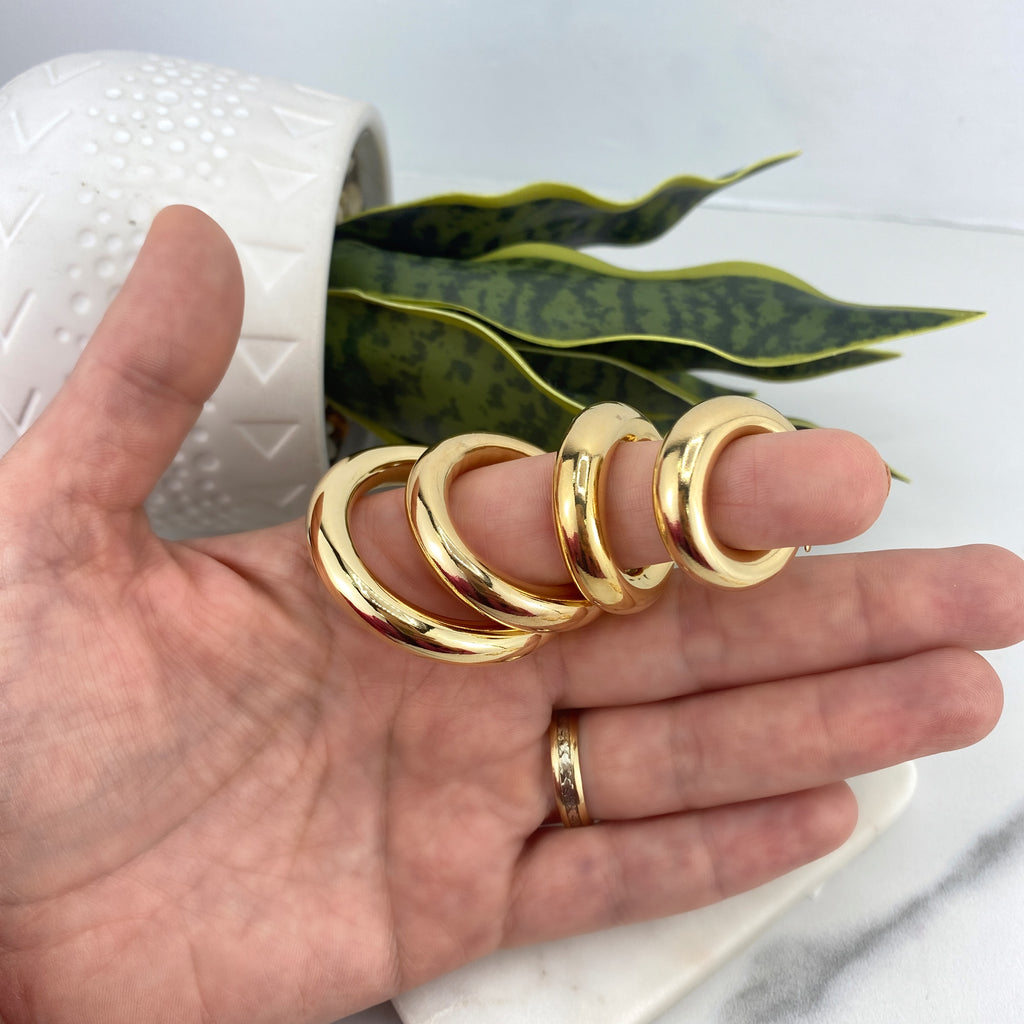 18k Gold Filled Donut Tubular Classic Hoop Earrings Hinged Closure Hoops 25mm, 30mm, 35mm or 45mm